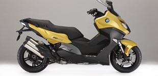 BMW C 650 Sport 2019 vs Piaggio Beverly 400 2023